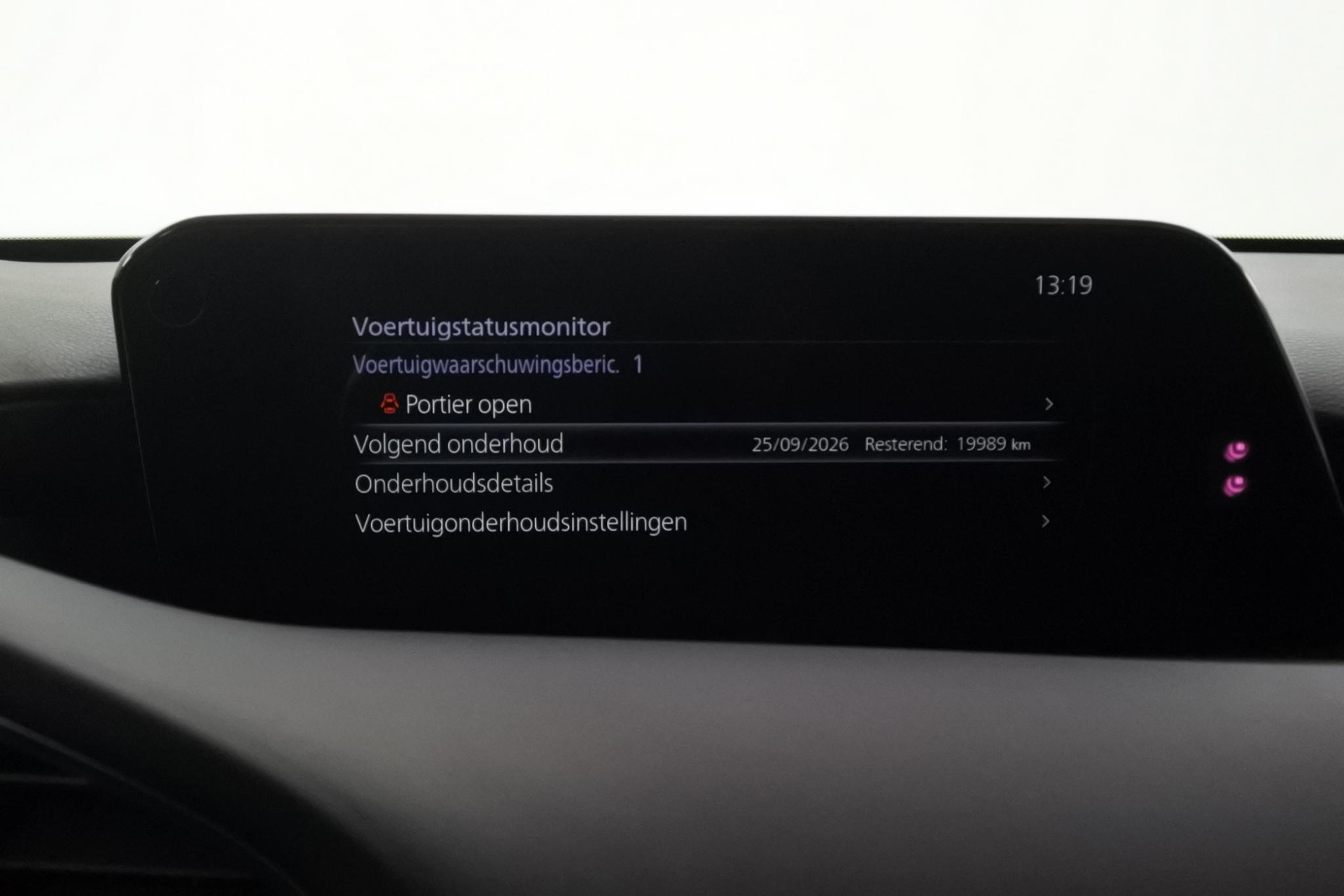 47417316-1-28.jpg