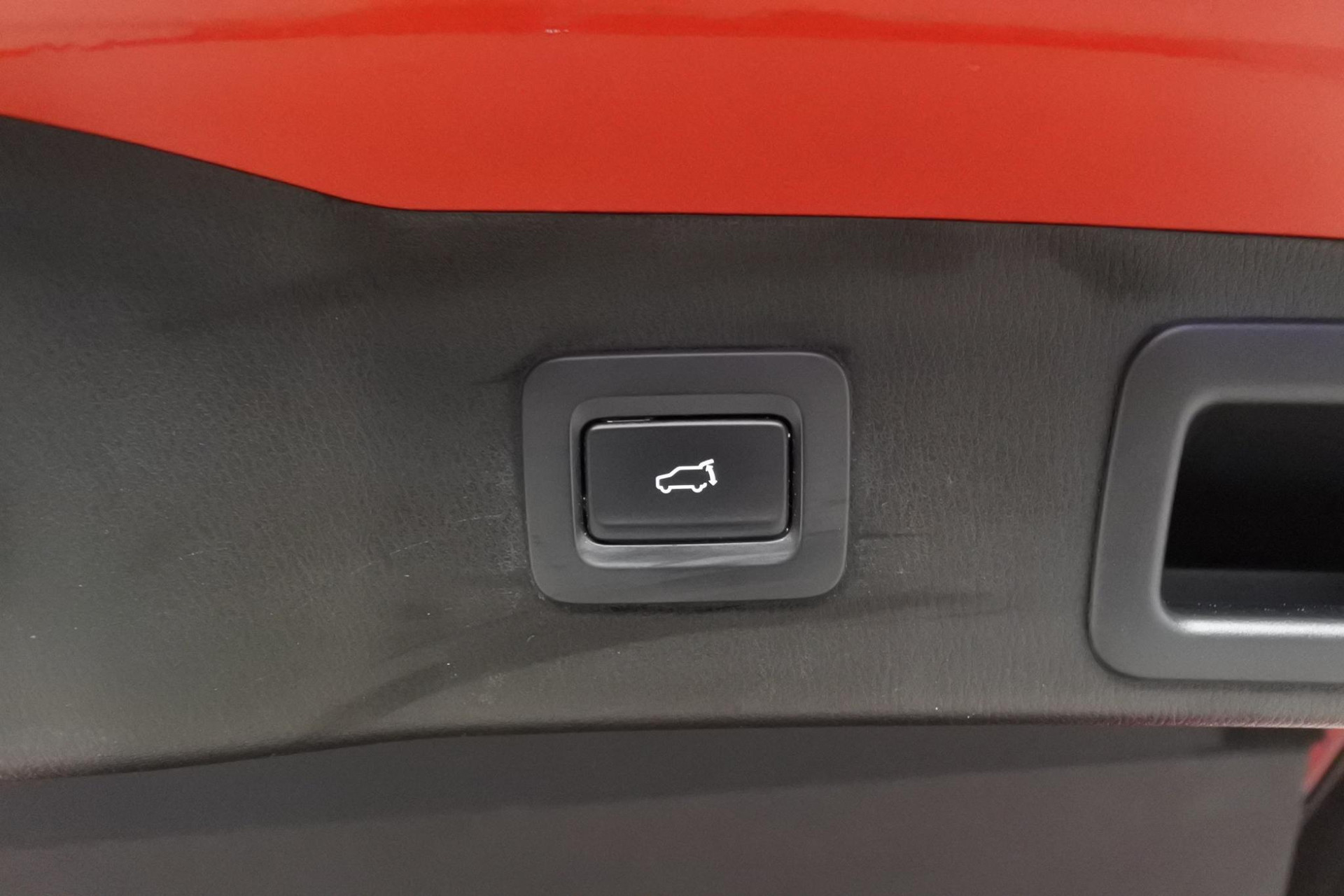47479390-1-10.jpg