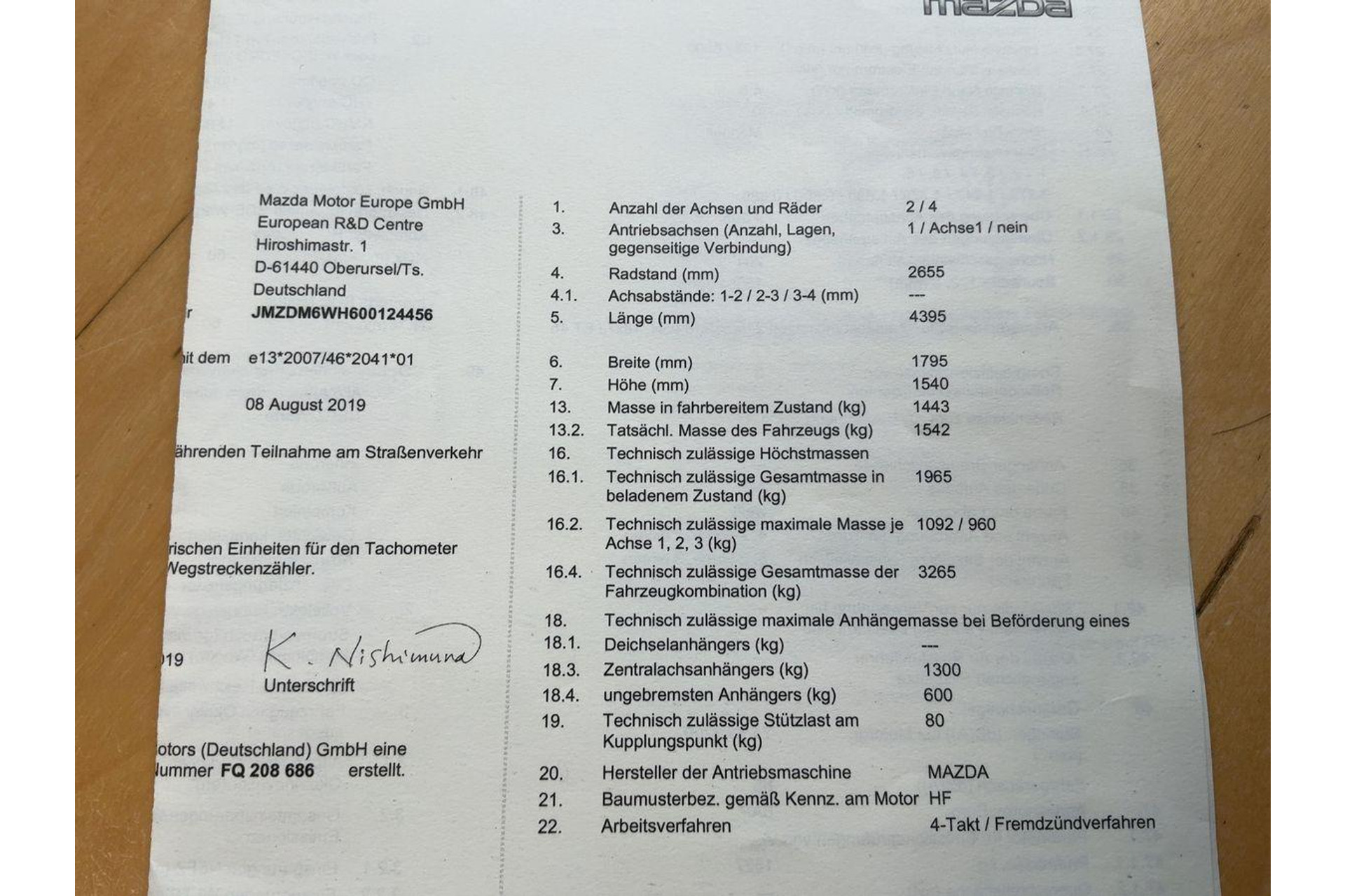 48685626-1-10.jpg